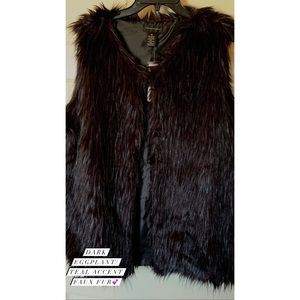 💕BEAUTIFUL FAUX FUR VEST💕
